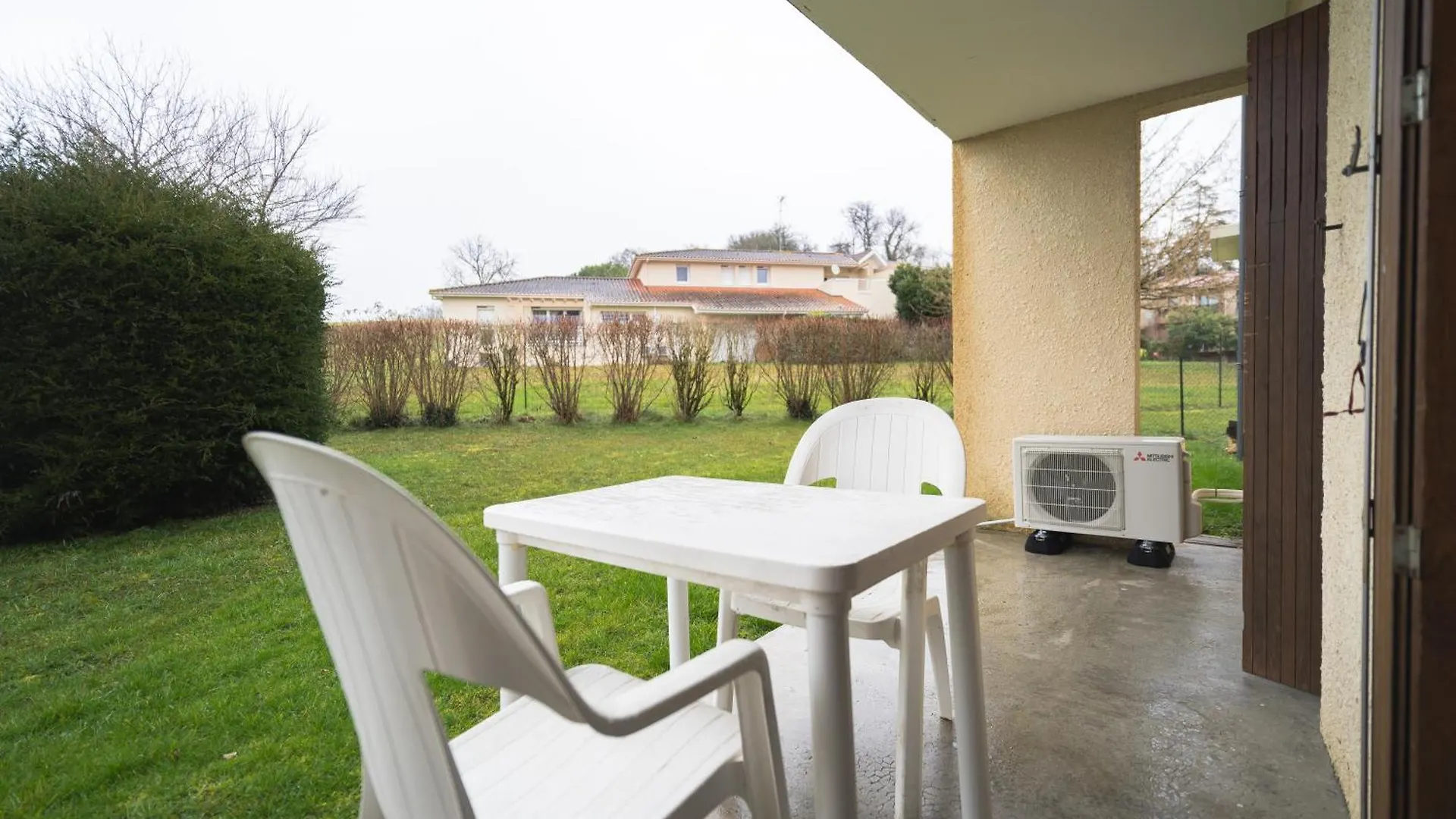 Les Mimosas - App 02 - Appartement Cosy Rdc Cazaubon