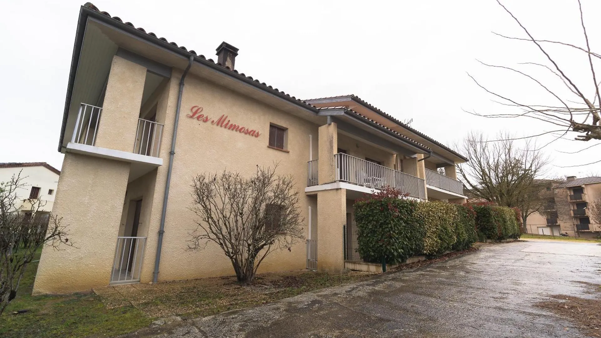 Les Mimosas - App 02 - Appartement Cosy Rdc Cazaubon 0*,